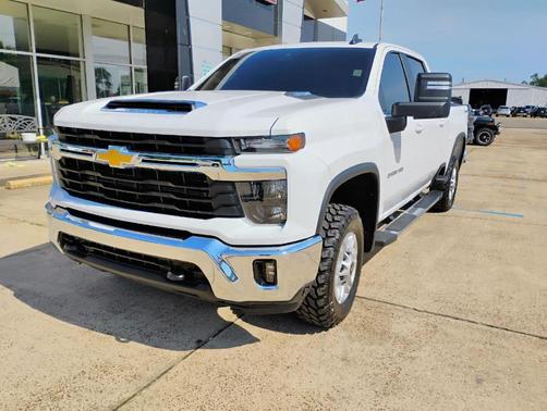 Summit White 2025 Chevrolet Silverado 2500 LT