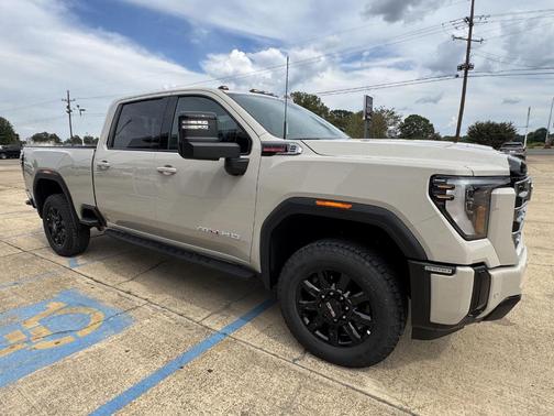 2026 GMC Sierra 2500 AT4