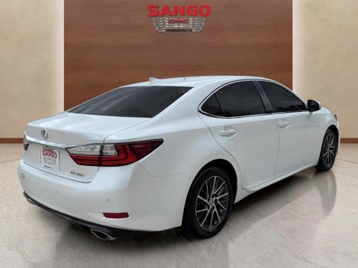 2017 Lexus ES 350 Base
