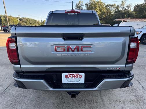 2024 GMC Canyon AT4