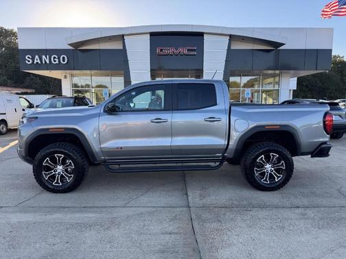 2024 GMC Canyon AT4