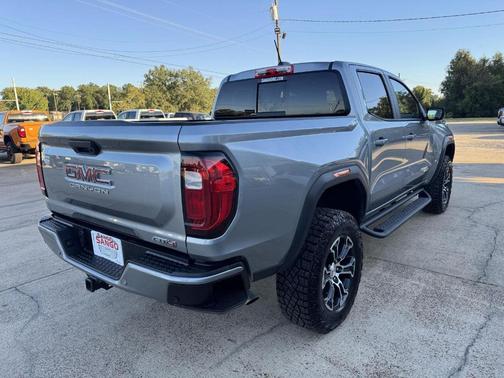 2024 GMC Canyon AT4