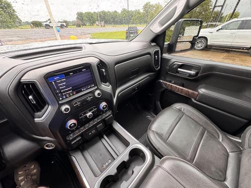2023 GMC Sierra 2500 Denali