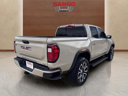 2023 GMC Canyon AT4