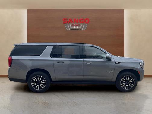 2021 GMC Yukon XL AT4