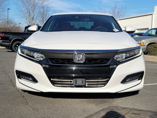 Photo 3 of 3 of 2020 Honda Accord