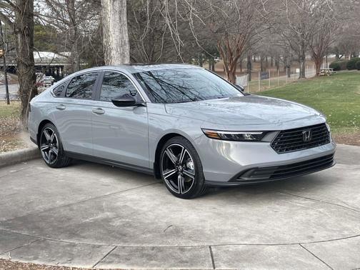 2025 Honda Accord Hybrid 
