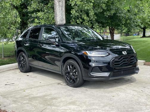 Crystal Black Pearl 2023 Honda HR-V