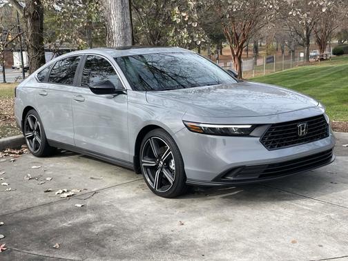 2025 Honda Accord Hybrid 