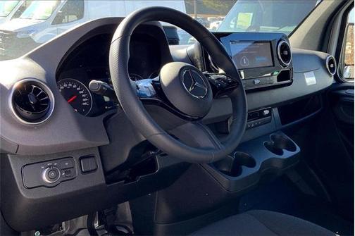 2025 Mercedes-Benz Sprinter 2500 High Roof