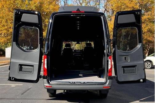 2025 Mercedes-Benz Sprinter 2500 High Roof