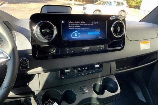 2025 Mercedes-Benz Sprinter 2500 High Roof