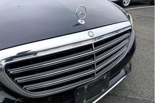 2017 Mercedes-Benz E-Class 4MATIC