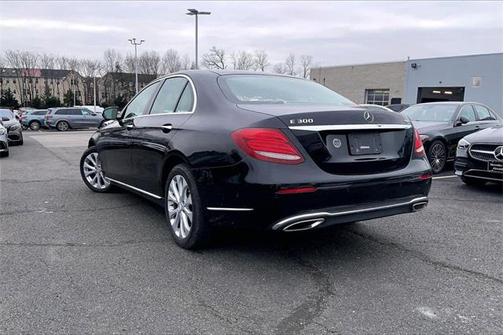 2017 Mercedes-Benz E-Class 4MATIC