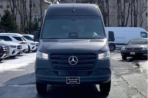2026 Mercedes-Benz Sprinter 2500 Passenger 170 WB