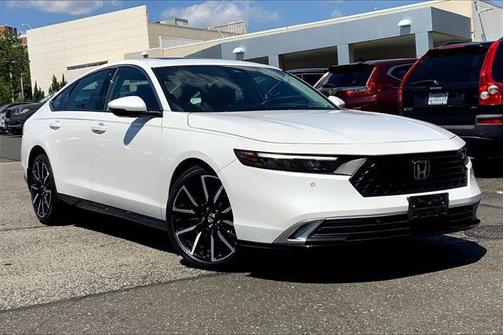 2025 Honda Accord Hybrid Touring