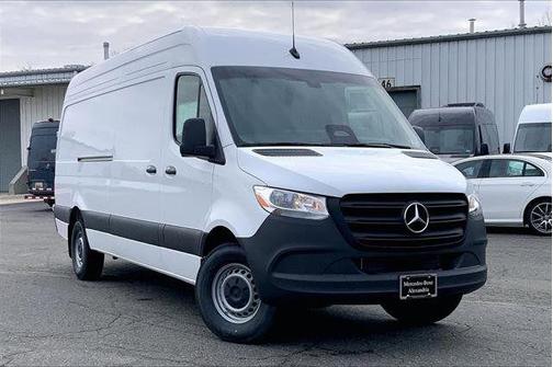 2026 Mercedes-Benz Sprinter 2500 Cargo 170 WB