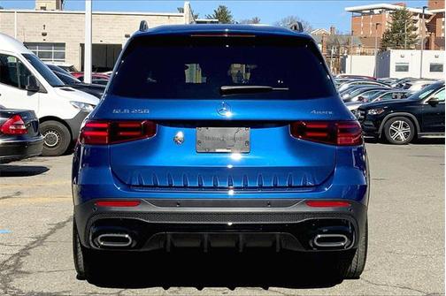 2024 Mercedes-Benz GLB 250 4MATIC