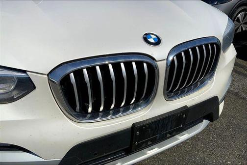 White Metallic 2019 BMW X3 xDrive30i