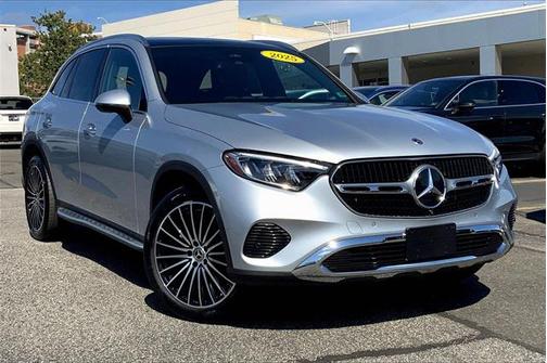 2025 Mercedes-Benz GLC 300 4MATIC