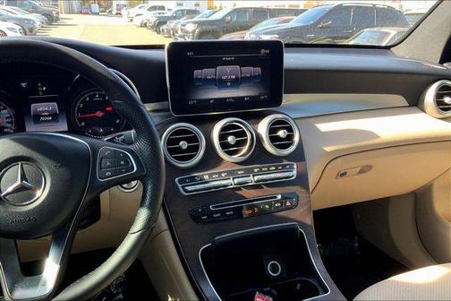 2018 Mercedes-Benz GLC 300 4MATIC