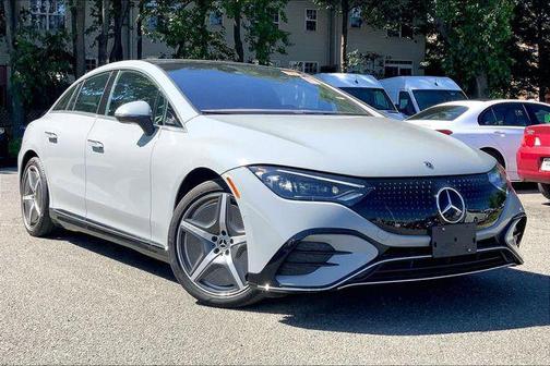 MANUFAKTUR Alpine Grey 2023 Mercedes-Benz EQE 350 4MATIC+