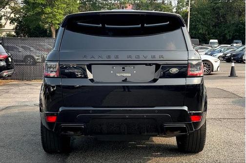 2022 Land Rover Range Rover Sport HSE Silver Edition