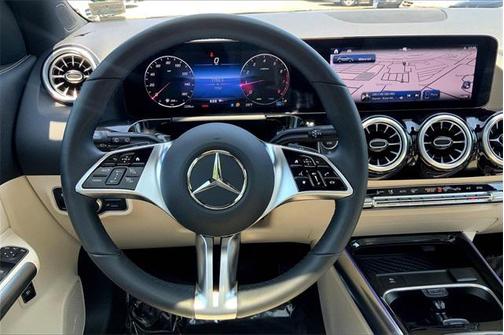 2025 Mercedes-Benz GLA 250 4MATIC
