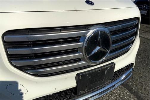 2024 Mercedes-Benz GLB 250 4MATIC