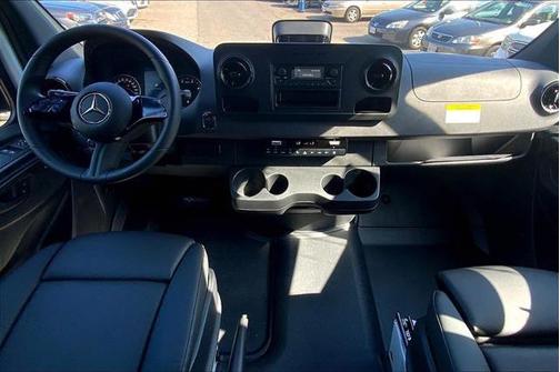 2025 Mercedes-Benz Sprinter 2500 High Roof