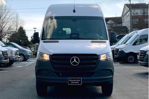 2025 Mercedes-Benz Sprinter 2500 Crew 170 WB