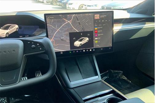 2023 Tesla Model S Plaid