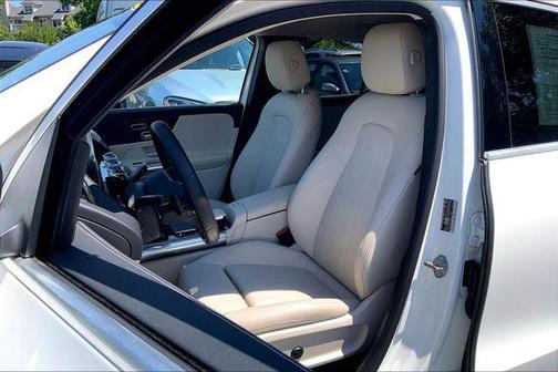 Polar White 2021 Mercedes-Benz GLA 250 Base 4MATIC