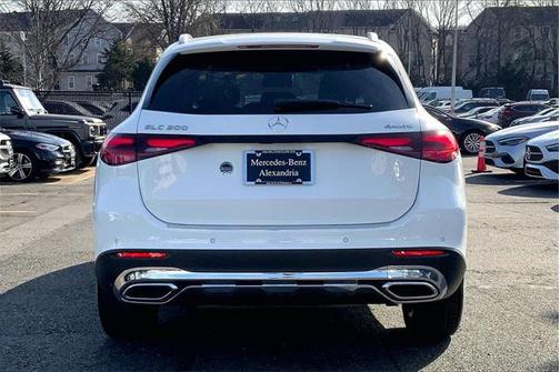 2025 Mercedes-Benz GLC 300 4MATIC