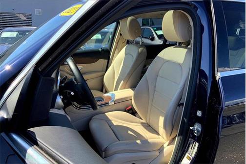 2021 Mercedes-Benz GLC 300 4MATIC