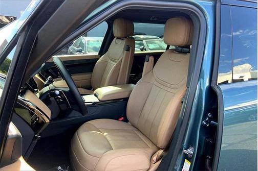 2024 Land Rover Range Rover Sport SE
