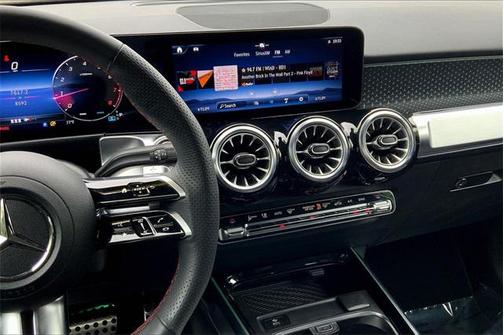 2024 Mercedes-Benz GLB 250 4MATIC