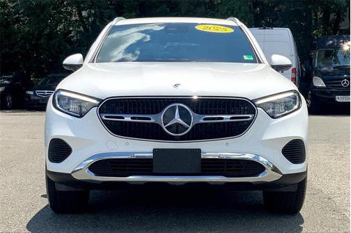 2025 Mercedes-Benz GLC 300 4MATIC