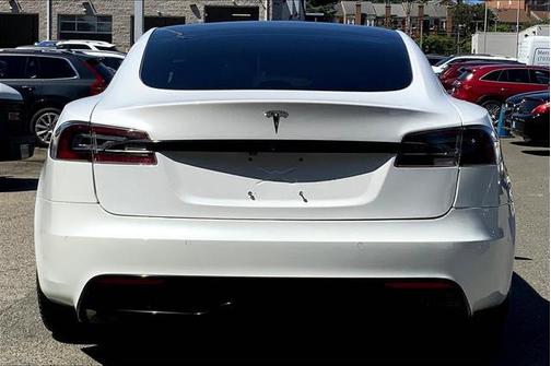 2022 Tesla Model S Base