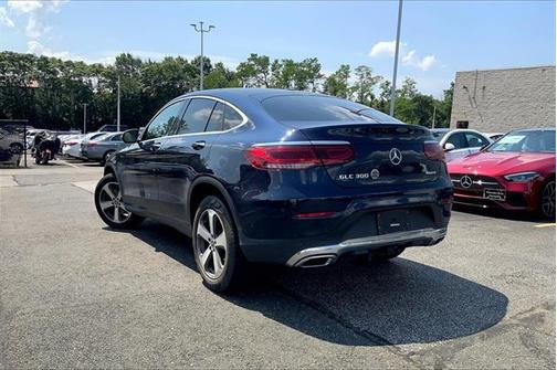 2021 Mercedes-Benz GLC 300 4MATIC Coupe