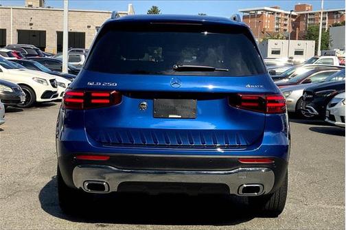 2025 Mercedes-Benz GLB 250 4MATIC