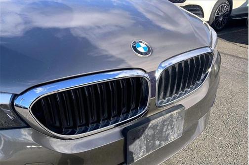 2018 BMW 540 540i