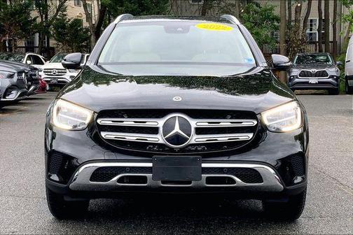 Black 2022 Mercedes-Benz GLC 300 4MATIC