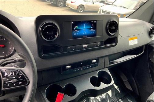 2024 Mercedes-Benz Sprinter 2500 Crew 144 WB