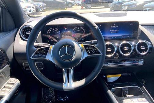 Cirrus Silver Metallic 2026 Mercedes-Benz GLA 250 4MATIC