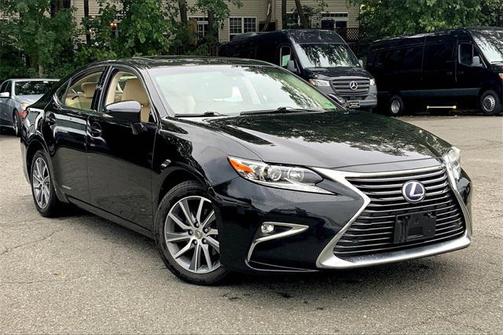 2016 Lexus ES 300h Base