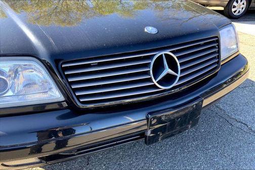 Black 1998 Mercedes-Benz SL-Class SL 500