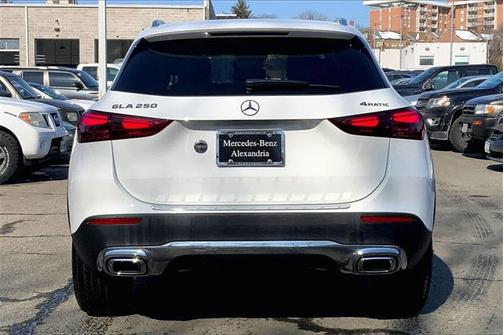 2025 Mercedes-Benz GLA 250 4MATIC
