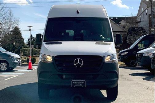 2025 Mercedes-Benz Sprinter 2500 Crew 170 WB