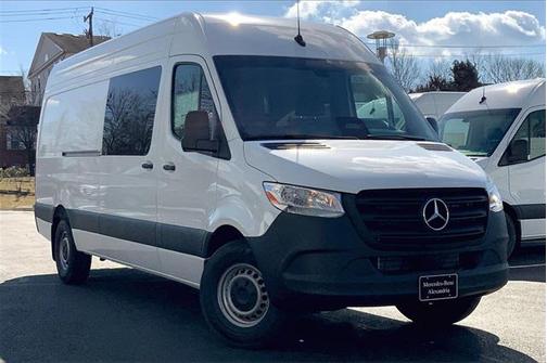 2025 Mercedes-Benz Sprinter 2500 Crew 170 WB